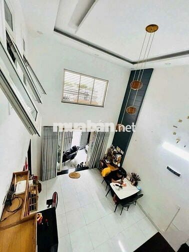 cho thuê nhà 2 tầng đẹp full nội thất đường số 8 Linh Trung