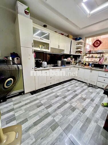 NHÀ CHÍNH CHỦ XÂY Ở – HẺM XE HƠI – NGAY CHỢ PHẠM VĂN BẠCH P12 GÒ VẤP