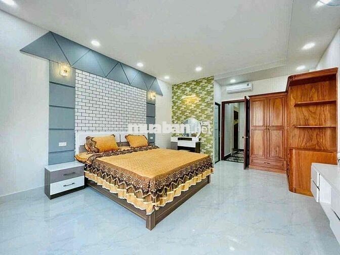 cho thuê nhà lê văn thọ p11 (4,5x16)  4 lầu , 4pn , 5wc full nt