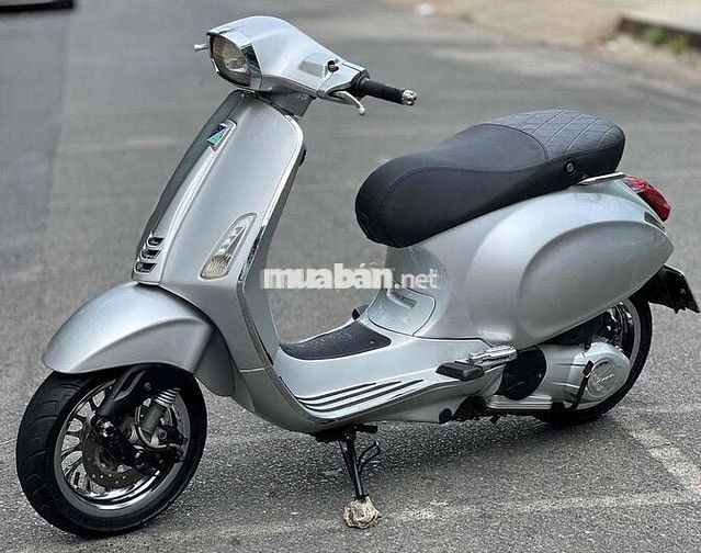 Vespa Sprint 3V bstp 9c keng nợ xấu trả 50% ạ