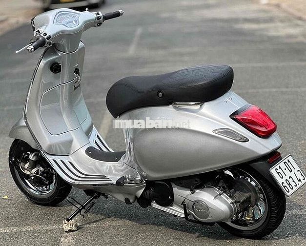 Vespa Sprint 3V bstp 9c keng nợ xấu trả 50% ạ