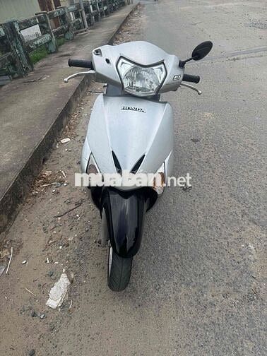 Honda Lead Bạc