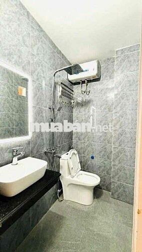 phố Khương Trung- Nhà 4 tầng dân xây ở ngay- Ngõ nông- 32m2- 8.15 tỷ
