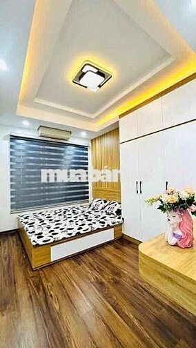 phố Khương Trung- Nhà 4 tầng dân xây ở ngay- Ngõ nông- 32m2- 8.15 tỷ