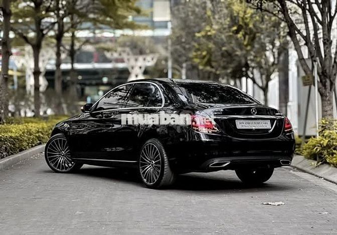 Mercedes C200 Exclusive 2018, 299tr nhận xe luôn