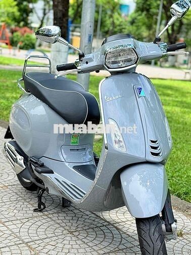 Piaggio Vespa 125 ABS 2024 Xám