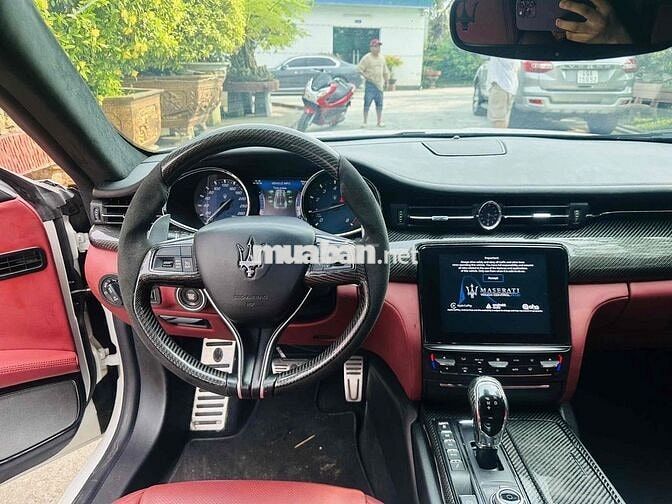 Maserati SQ4 2016 Trắng/đỏ
