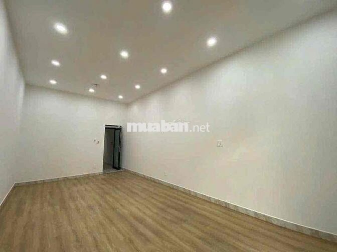 CHO THUÊ NHÀ MT TRẦN MINH QUYỀN, QUẬN 10 (4,5x19m, 3 lầu 6PN)