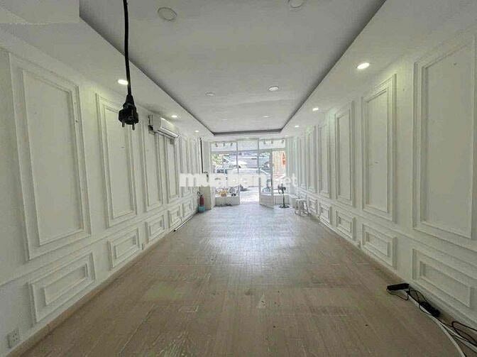CHO THUÊ NHÀ MT ĐƯỜNG 3/2, QUẬN 10 (4x27m, 3 lầu 6PN)