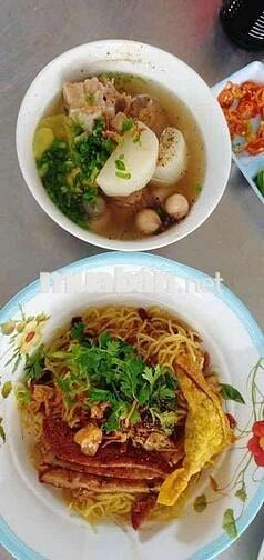 Tuyển nhân viên phụ quán
