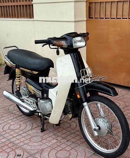 Honda Dream HQ Đen trắng