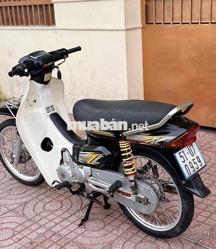 Honda Dream HQ Đen trắng