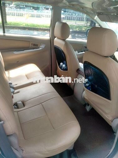 Toyota Innova 2014 Bản thiếu, Màu Bạc