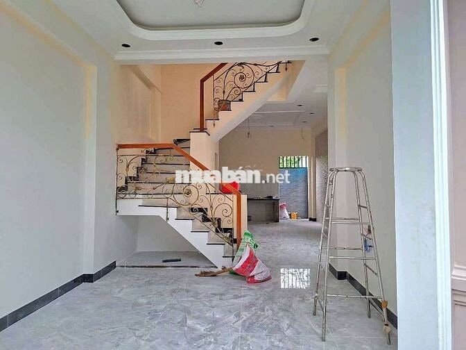 Cho thuê căn góc gần ngã 3 Cây Điệp