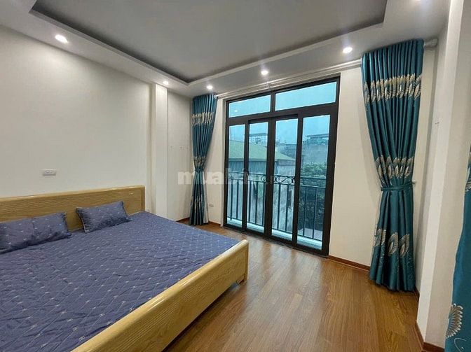 Bán Gấp Nhà Cực Đẹp Phố Hoàng Ngân -Thanh Xuân 42m² x 5T Giá 7.6 Tỷ