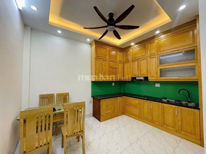 Bán Gấp Nhà Cực Đẹp Phố Hoàng Ngân -Thanh Xuân 42m² x 5T Giá 7.6 Tỷ