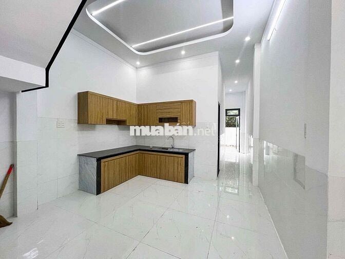 NHÀ LẦU HIỆN ĐẠI GẦN ĐƯỜNG ĐỒNG KHỞI