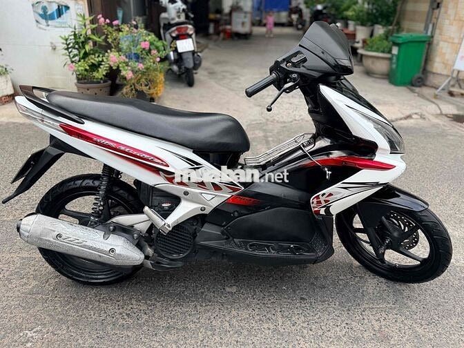 Honda Air Blade Trắng đen đỏ