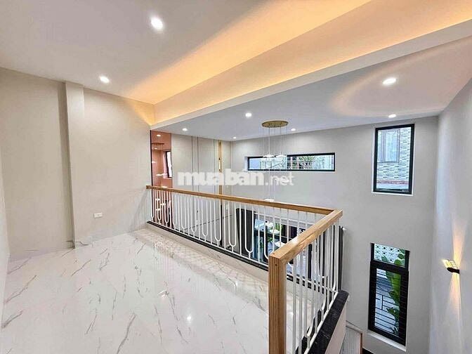 Nhà em đi định cư Úc, bán nhanh căn gác lửng mới xây cuối Đồng Khởi