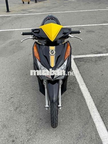 Honda Click Thái Đen Vàng