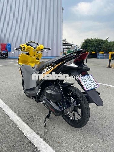 Honda Click Thái Đen Vàng