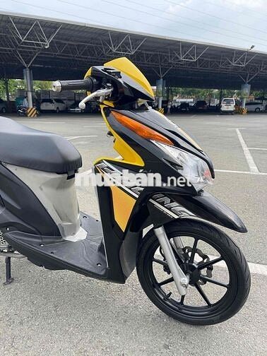 Honda Click Thái Đen Vàng