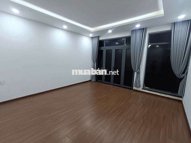 NHÀ MẶT TIỀN NGAY CHUNG CƯ MOONLIGHT ĐẶNG VĂN BI, 3 LẦU CÓ HẦM 5X18M 
