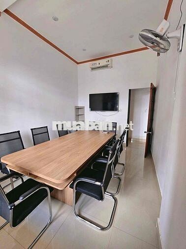 Cho Thuê Biệt Thự Hơn 400m2 Amakhe