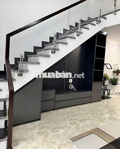 Cần bán 1 căn nhà mới . Mặt tiền DT741. Ngay Cổng Xanh
