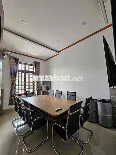 Cho Thuê Biệt Thự Hơn 400m2 Amakhe