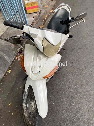 cầm nhượng lại yamaha taurus màu trắng