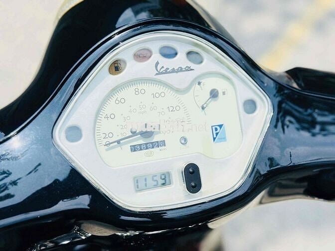 Piaggio Vespa LX 150cc Biển 5678 VIP