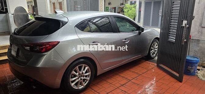 Mazda3 Hatchback 2016 1.5AT 43208 km Bạc