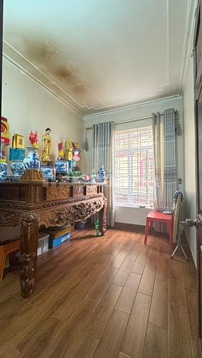Mặt ngõ thông Phạm Tử Nghi vs Nguyễn Văn Linh. Nhà chắc chắn- không kh