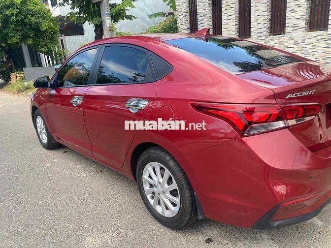 Hyundai Accent Đỏ