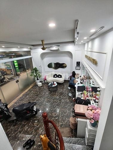 Bán nhà phố Tôn Đức Thắng, Đống Đa 45m, 5 tầng, mt 8m. Giá: 20.3 tỷ
