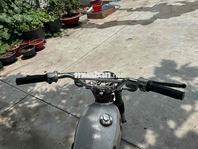 Honda CL50 màu Bạc