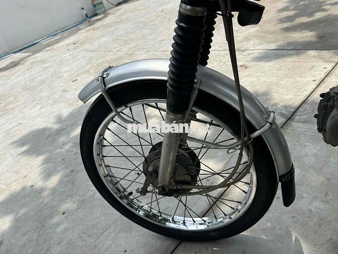 Honda CL50 màu Bạc