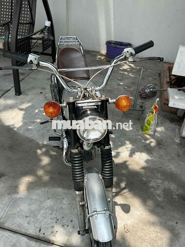Honda CL50 màu Bạc