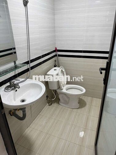 CCMN View Hồ 3.5tr - Thang máy - Ô tô đỗ cửa - Full đồ ở ngay