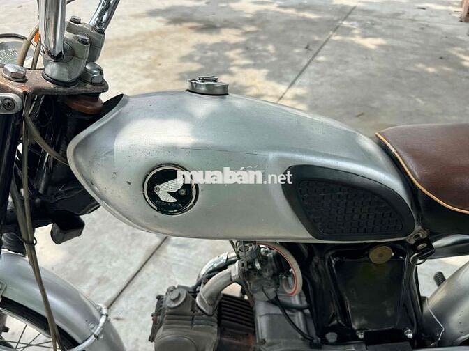 Honda CL50 màu Bạc