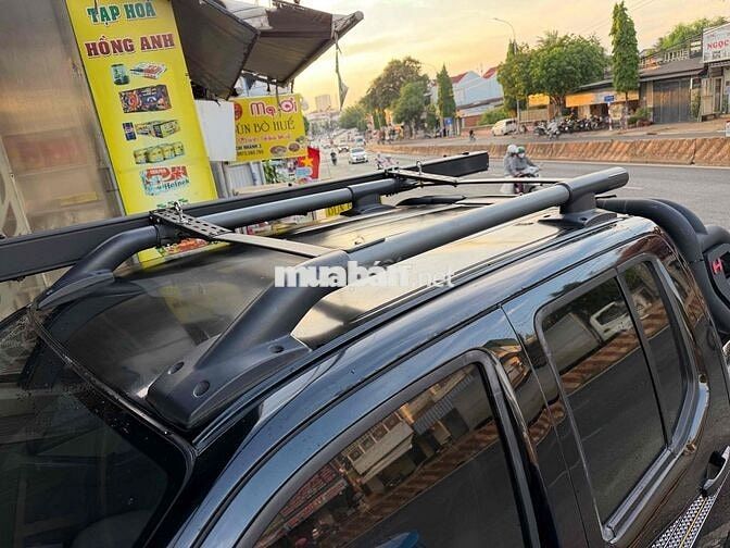 Nissan Navara XE 2012 tự động 4x4 2.5TD
