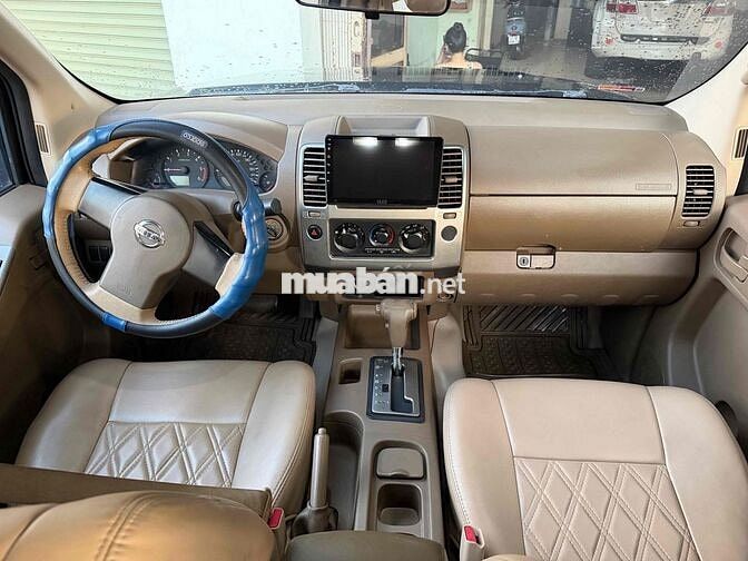 Nissan Navara XE 2012 tự động 4x4 2.5TD