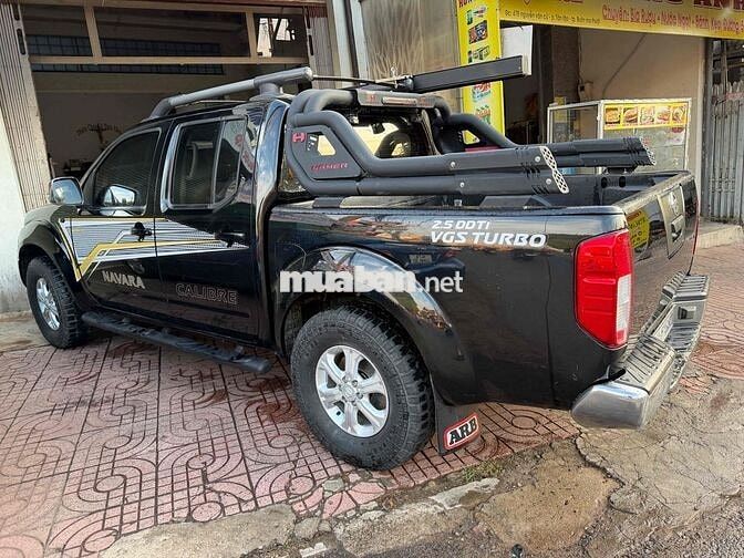 Nissan Navara XE 2012 tự động 4x4 2.5TD