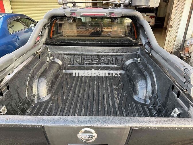 Nissan Navara XE 2012 tự động 4x4 2.5TD