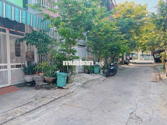 Bán lô đất mặt tiền đường 3,75, cách mạng tháng tám Đà Nẵng 