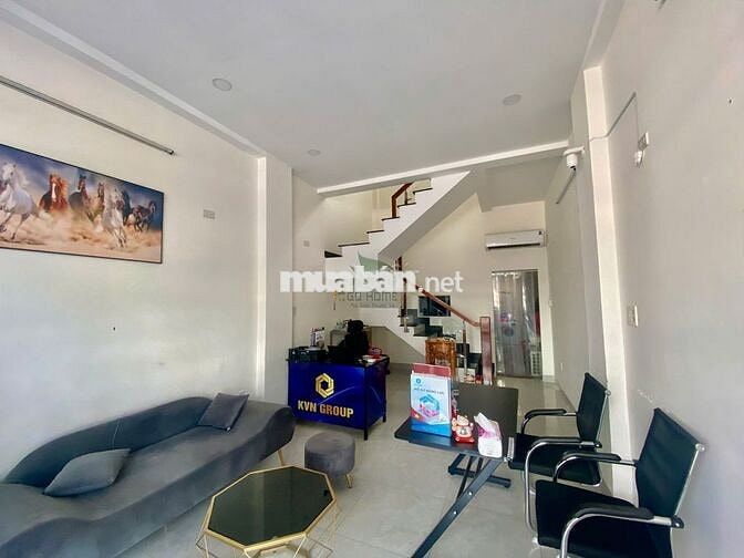 NHÀ 2 TẦNG ĐẦY ĐỦ NỘI THẤT TRUNG TÂM NHA TRANG