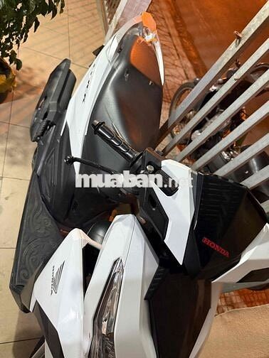 Honda Click Trắng