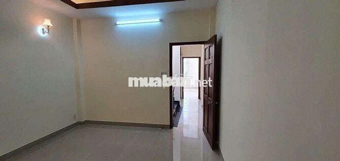 Nguyễn Trãi Q1. 56m2 4 lầu. 6pn giá chỉ 26tr