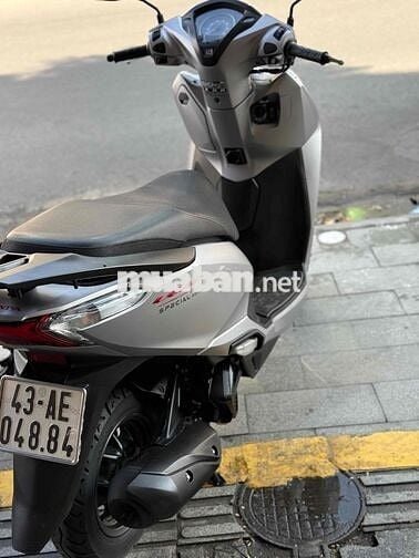 Honda Lead 4val màu Bạc biển 43